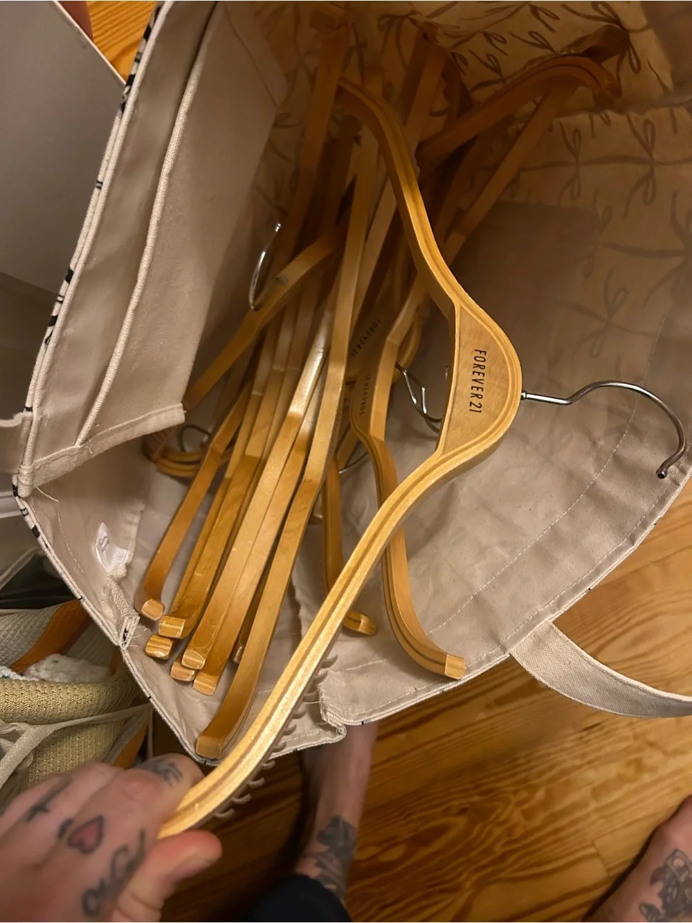 Forever 21 wooden hangers y2k box of 15